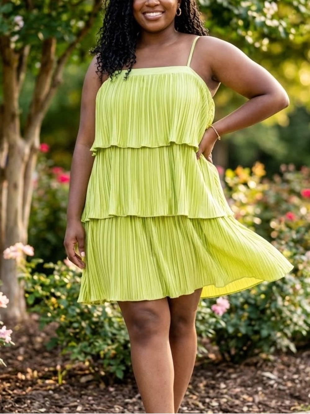 SHEIN Pleated Tiered Maxi Dress in Green Size Large